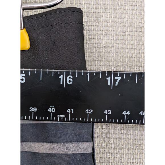 Maui and Sons Swim Trunks Size 32 Black Shark 4 Way Stretch -1025F98 - Picture 4 of 8